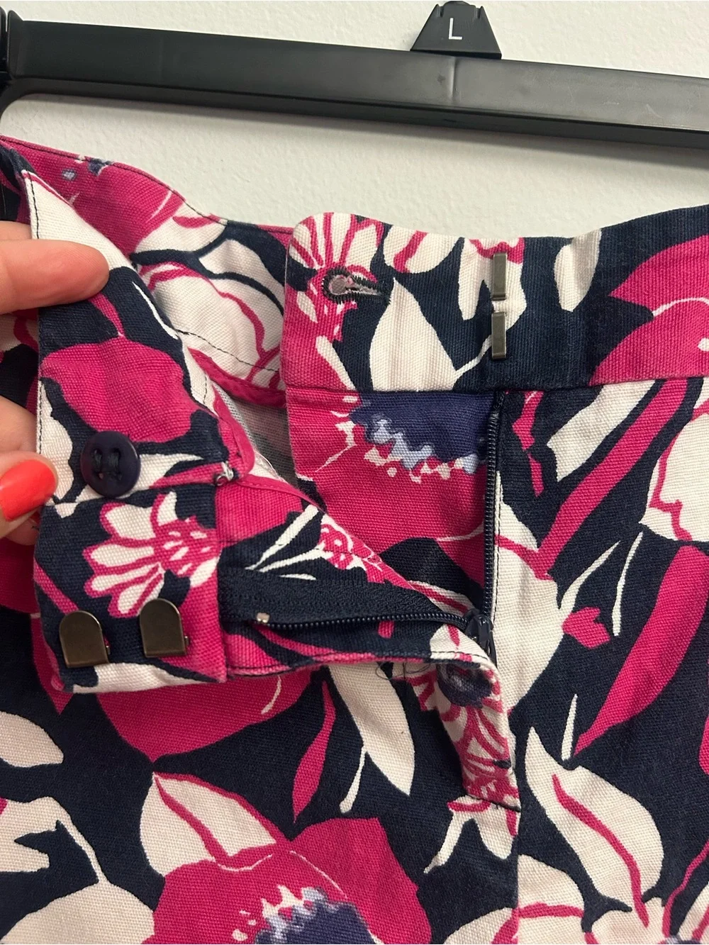 Talbots Shorts Floral Pink White Navy Size 6P